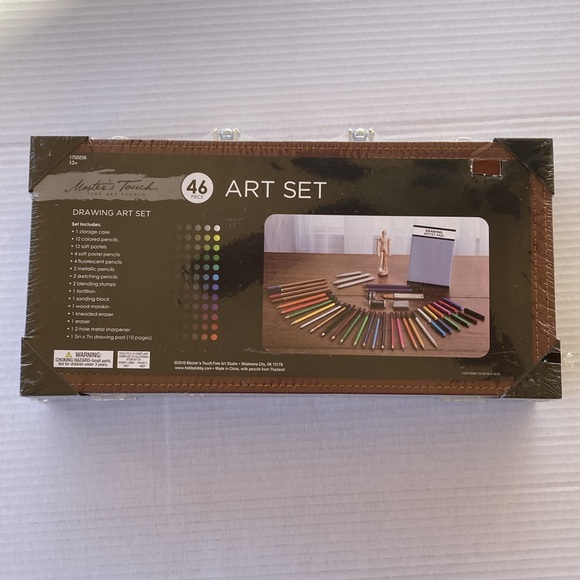 MASTER’S TOUCH 46 Piece Art Set - Picture 1 of 5